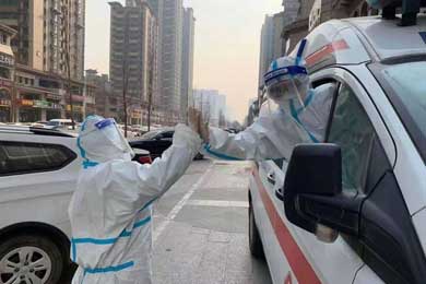 每天來回3000公里，騰康救護(hù)車司機(jī)24小時(shí)不合眼全力支持疫情防控